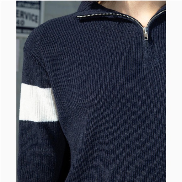 Brandy Melville Casey Sweater - Navy - Picture 2 of 4